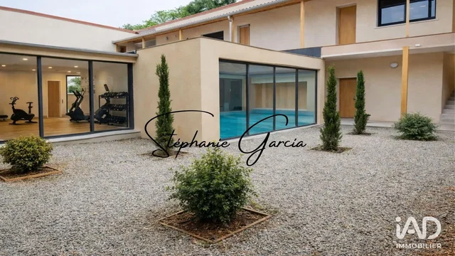 مطبخ; أجهزة المطبخ, أرضية خشبية, ضوء طبيعي, أسلوب عصري, مجدد