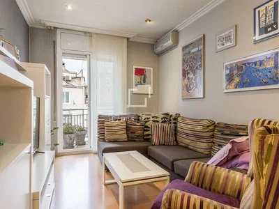 Küche; küchengeräte, holzboden, tageslicht, moderner stil, renoviert