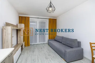 Salón; suelo de madera, luz natural, estilo moderno, techos altos