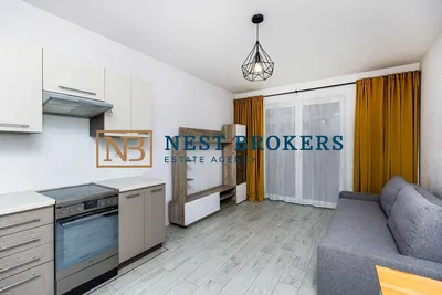 Cocina; electrodomésticos, suelo de madera, luz natural, estilo moderno, renovado