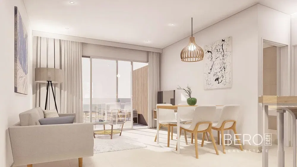 Σαλόνι; ξύλινο πάτωμα, φυσικό φως, μοντέρνο στυλ, ψηλά ταβάνια