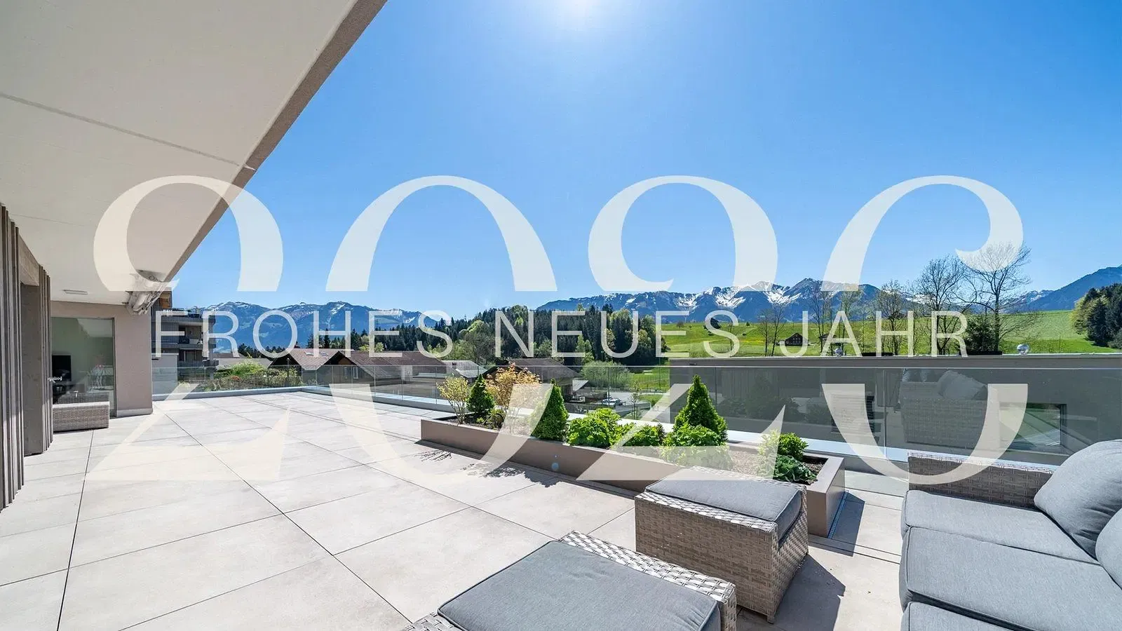 Κουζίνα; συσκευές κουζίνας, ξύλινο πάτωμα, φυσικό φως, μοντέρνο στυλ, ανακαινισμένο