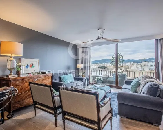 Küche; küchengeräte, holzboden, tageslicht, moderner stil, renoviert