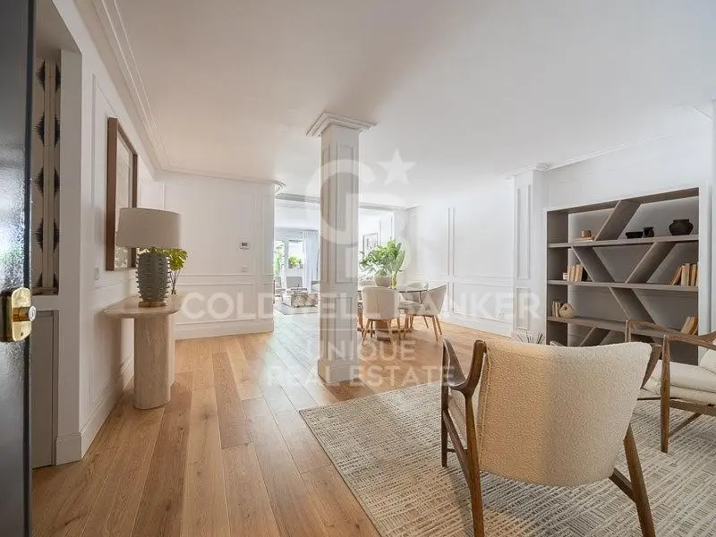 مطبخ; أجهزة المطبخ, أرضية خشبية, ضوء طبيعي, أسلوب عصري, مجدد