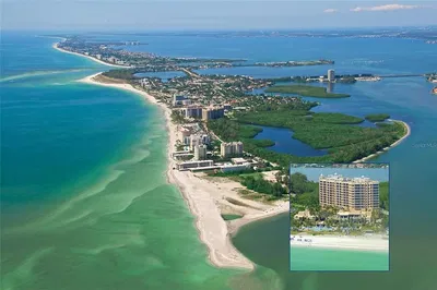 Cuisine; électroménager, parquet, lumière naturelle, style moderne, rénové