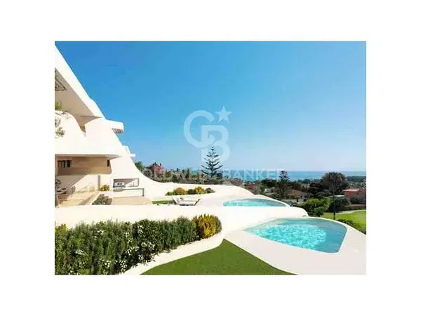 Oturma odası; ahşap zemin, doğal ışık, modern stil, yüksek tavan