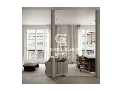 Kuchyňa; kuchynské spotrebiče, drevená podlaha, prirodzené svetlo, moderný štýl, po rekonštrukcii