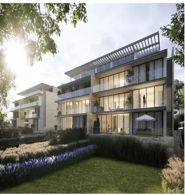 Wohnzimmer; holzboden, tageslicht, moderner stil, hohe decken