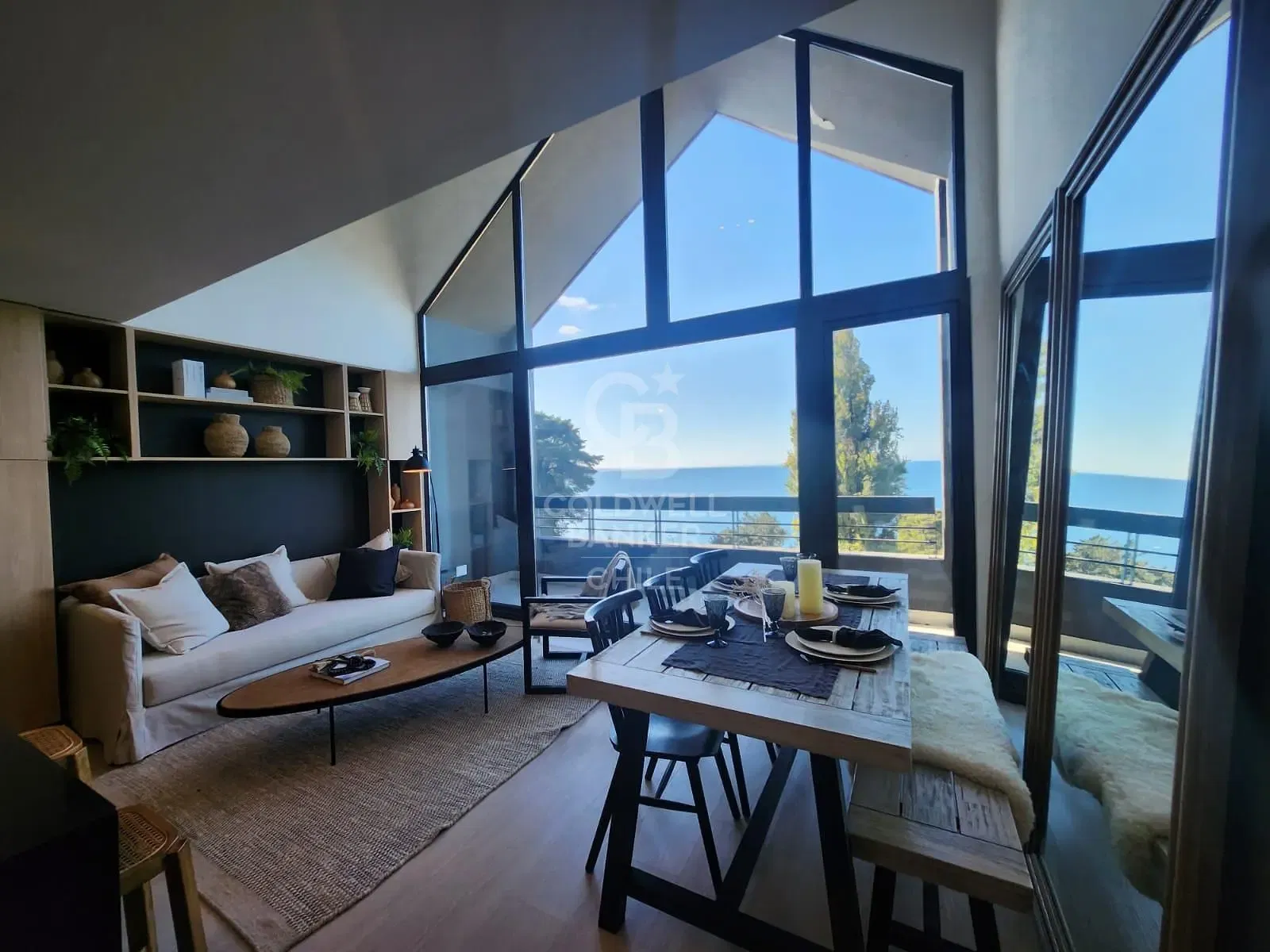 Living room; wood floor, natural light, modern style, high ceiling