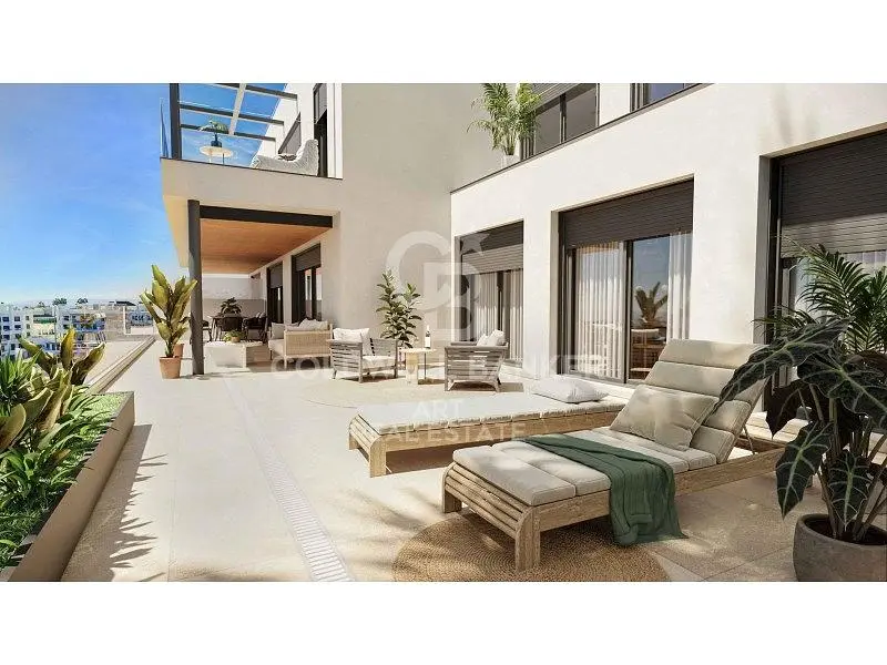 Oturma odası; ahşap zemin, doğal ışık, modern stil, yüksek tavan