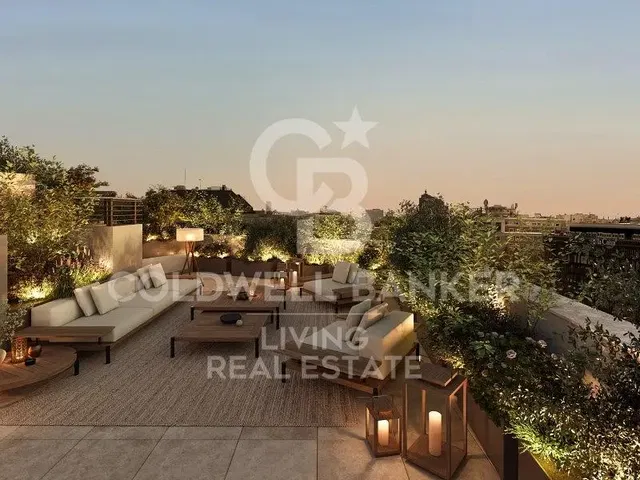 Salon; parquet, lumière naturelle, style moderne, hauteur sous plafond