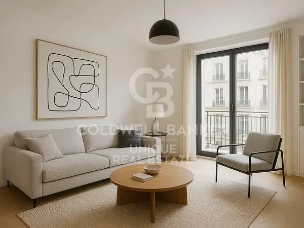 Keuken; keukenapparatuur, houten vloer, natuurlijk licht, moderne stijl, gerenoveerd