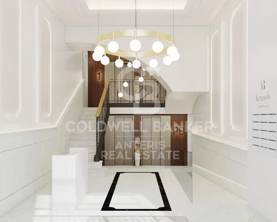 Obývačka; drevená podlaha, prirodzené svetlo, moderný štýl, vysoké stropy