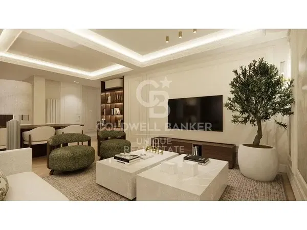 Obývačka; drevená podlaha, prirodzené svetlo, moderný štýl, vysoké stropy