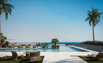 Σαλόνι; ξύλινο πάτωμα, φυσικό φως, μοντέρνο στυλ, ψηλά ταβάνια