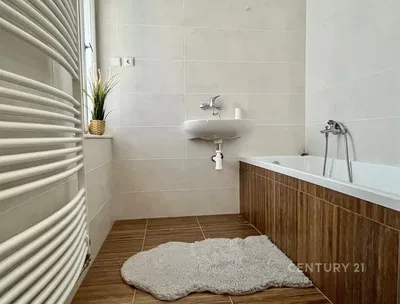 Cuisine; électroménager, parquet, lumière naturelle, style moderne, rénové