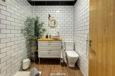 Dnevna soba; drveni pod, prirodno svjetlo, moderni stil, visoki plafoni