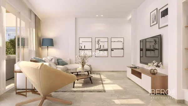 Sala de estar; chão de madeira, luz natural, estilo moderno, teto alto