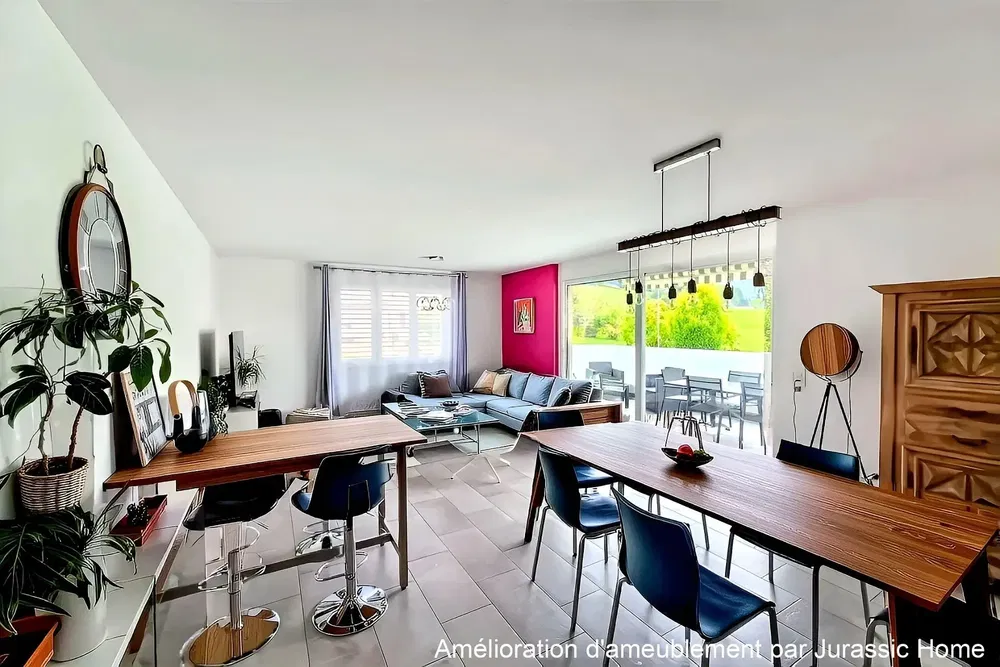 Σαλόνι; ξύλινο πάτωμα, φυσικό φως, μοντέρνο στυλ, ανακαινισμένο