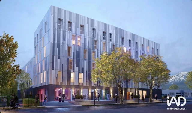 غرفة معيشة; أرضية خشبية, ضوء طبيعي, أسلوب عصري, أسقف عالية