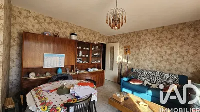 Cuisine; électroménager, parquet, lumière naturelle, style moderne, rénové