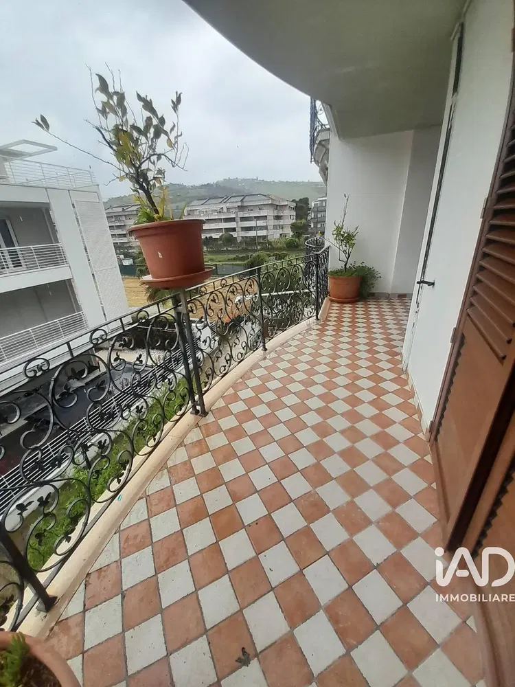 Küche; küchengeräte, holzboden, tageslicht, moderner stil, renoviert