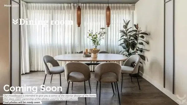 Woonkamer; houten vloer, natuurlijk licht, moderne stijl, hoge plafonds