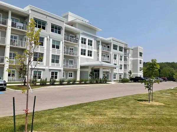 Σαλόνι; ξύλινο πάτωμα, φυσικό φως, μοντέρνο στυλ, ψηλά ταβάνια