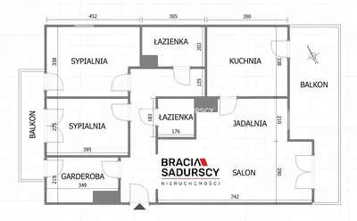 Living room; wood floor, natural light, modern style, high ceiling