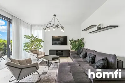 Salon; parquet, lumière naturelle, style moderne, hauteur sous plafond