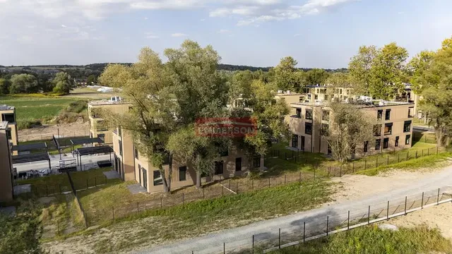 Dnevna soba; drveni pod, prirodno svjetlo, moderni stil, visoki plafoni