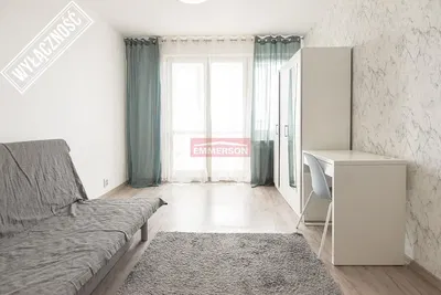 Σαλόνι; ξύλινο πάτωμα, φυσικό φως, μοντέρνο στυλ, ψηλά ταβάνια