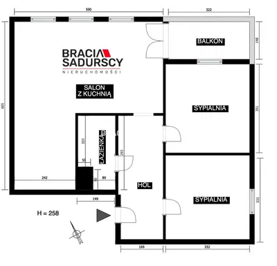 Living room; wood floor, natural light, modern style, high ceiling