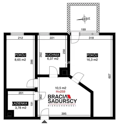 Living room; wood floor, natural light, modern style, high ceiling