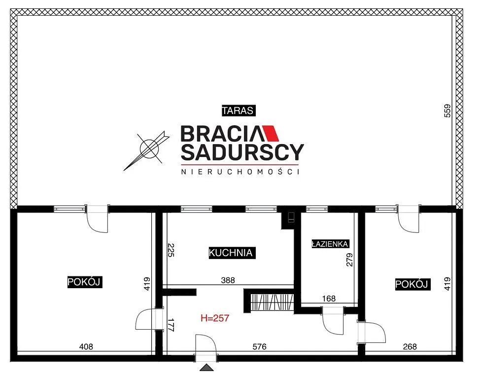 Living room; wood floor, natural light, modern style, high ceiling