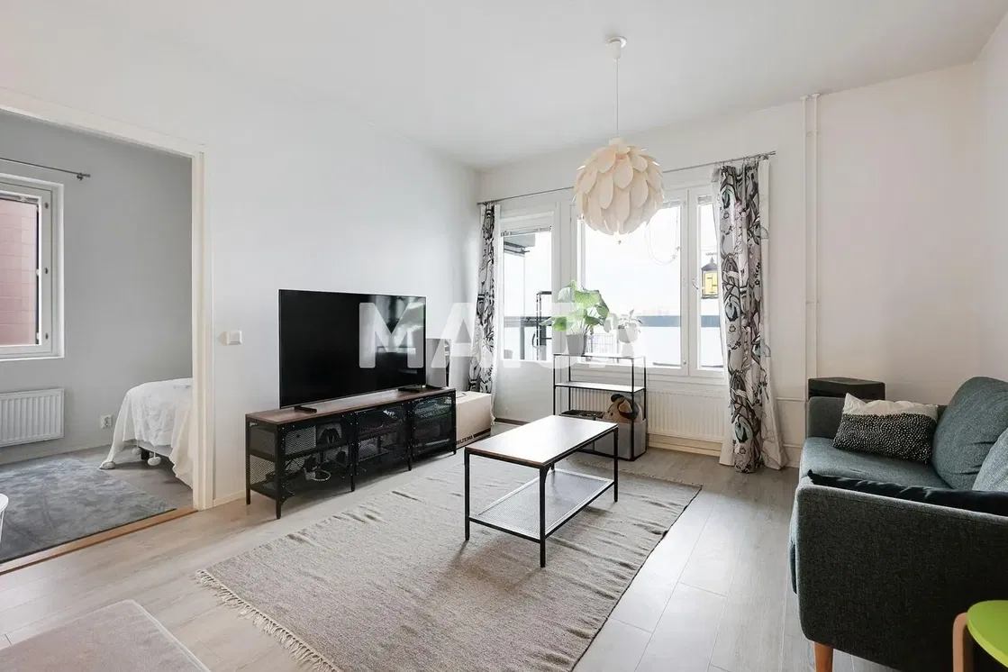 مطبخ; أجهزة المطبخ, أرضية خشبية, ضوء طبيعي, أسلوب عصري, مجدد