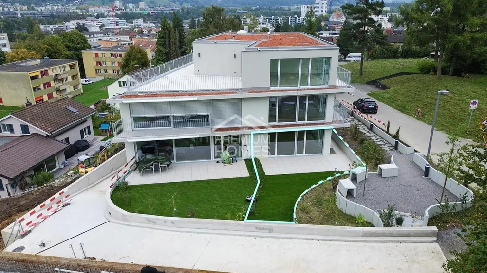 Mutfak; mutfak aletleri, ahşap zemin, doğal ışık, modern stil, tadilatlı