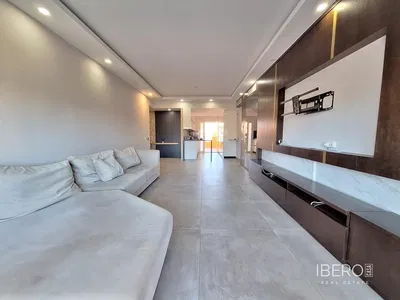 Wohnzimmer; blick, tageslicht, moderner stil, holzboden