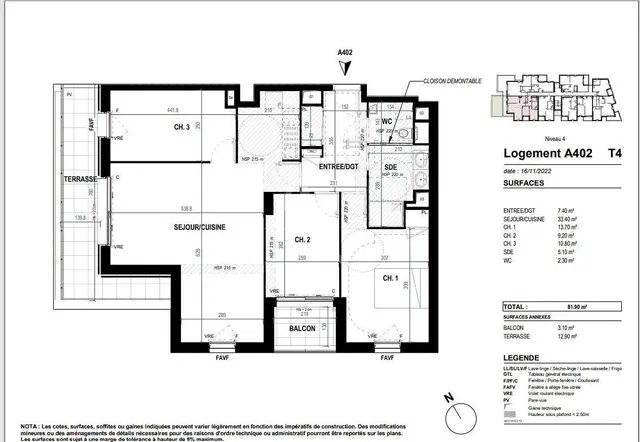 Keuken; keukenapparatuur, houten vloer, natuurlijk licht, moderne stijl, gerenoveerd