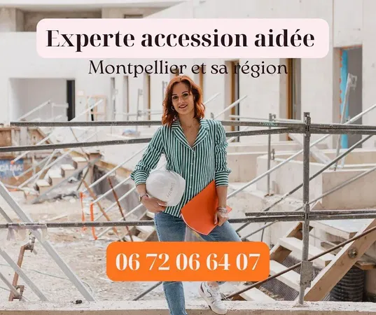 Kuhinja; kućanski aparati, drveni pod, prirodna svjetlost, moderan stil, renoviran