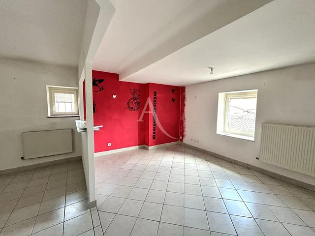 Küche; küchengeräte, fliesenboden, tageslicht, moderner stil, renoviert