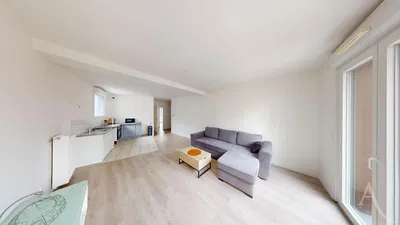 Cucina; elettrodomestici, pavimento in legno, luce naturale, stile moderno, ristrutturato