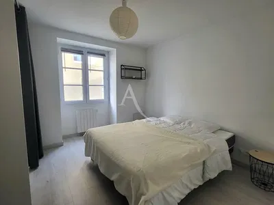 Küche; küchengeräte, holzboden, tageslicht, moderner stil, renoviert