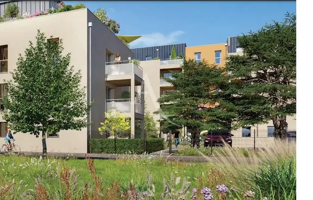 Salon; podłoga drewniana, światło dzienne, styl nowoczesny, wysokie sufity