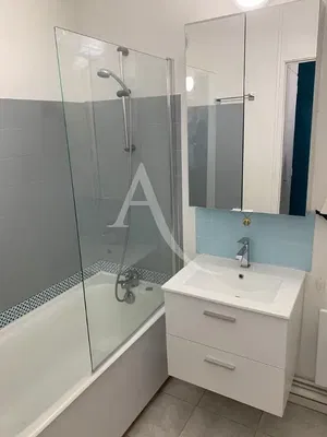 Хол