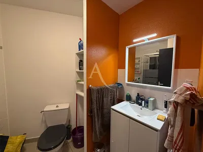 مطبخ; أجهزة المطبخ, أرضية خشبية, ضوء طبيعي, أسلوب عصري, مجدد