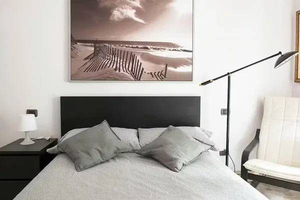 Küche; küchengeräte, holzboden, tageslicht, moderner stil, renoviert