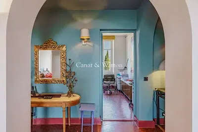 Küche; küchengeräte, holzboden, tageslicht, moderner stil, renoviert