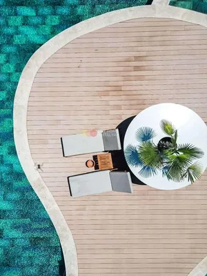 Cucina; elettrodomestici, pavimento in legno, luce naturale, stile moderno, ristrutturato