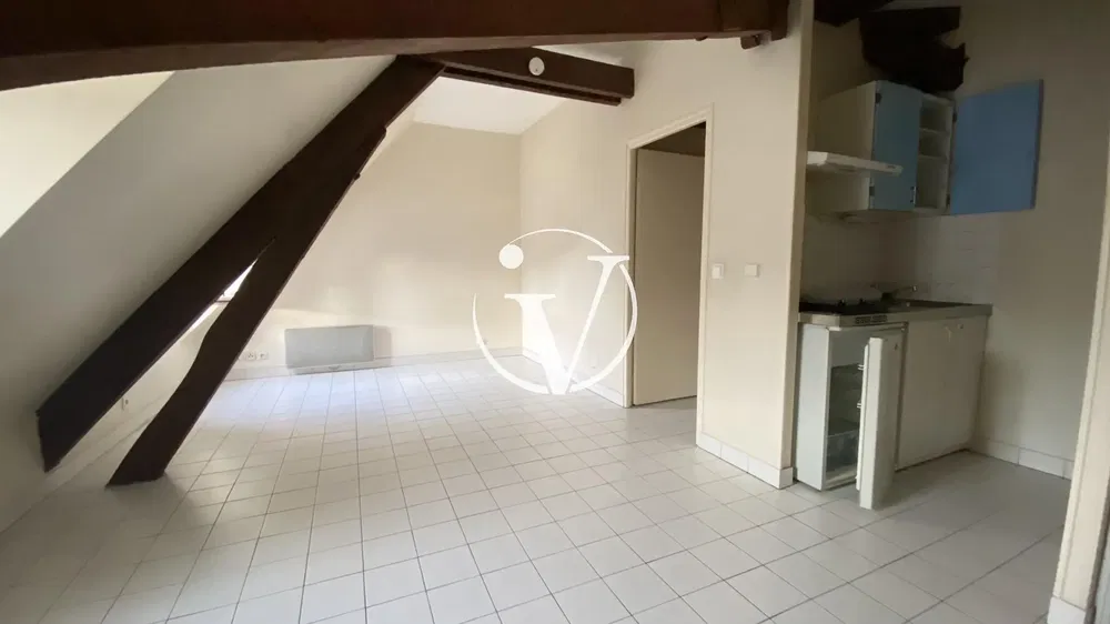 Küche; küchengeräte, holzboden, tageslicht, moderner stil, renoviert